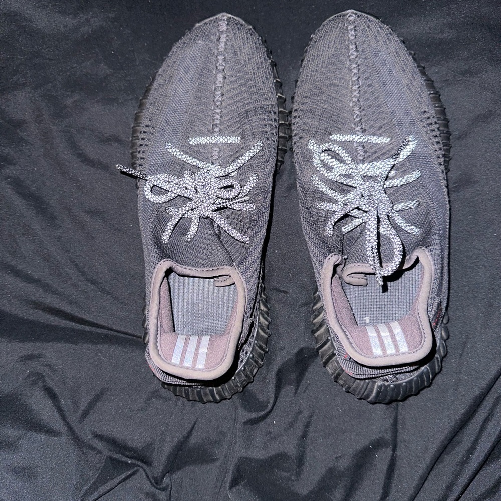 Adidas Yeezy Boost 350 V2 “Black Reflective” – Men’s 8.5